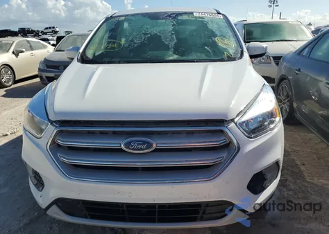 2019 Ford Escape Se from USA, damaged, VIN 1FMCU0GD2KUB95892